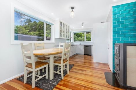 Photo of property in 33 Sunny Grove, Wainuiomata, Lower Hutt, 5014