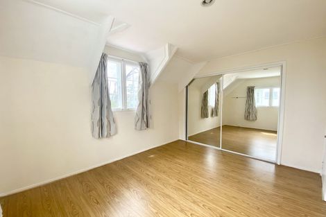 Photo of property in 60 Makora Road, Massey, Auckland, 0614