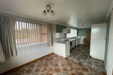 Photo of property in 13 Kowhai Street, Inglewood, 4330