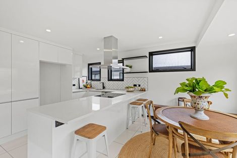 Photo of property in 1/18 Blighs Road, Strowan, Christchurch, 8052