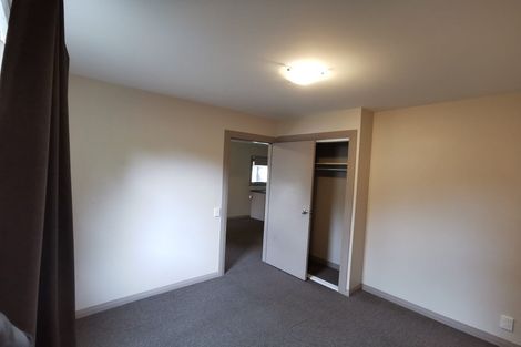 Photo of property in 39 Akaroa Drive, Maupuia, Wellington, 6022