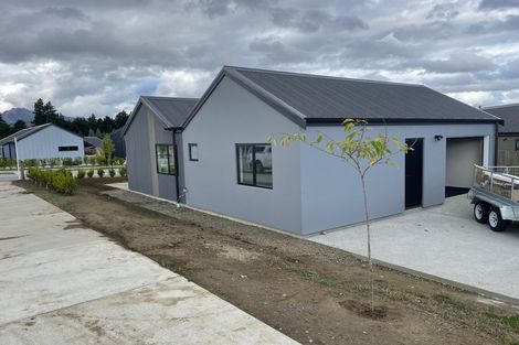 Photo of property in Northlake, 10 Cairnmuir Street, Wanaka, 9305