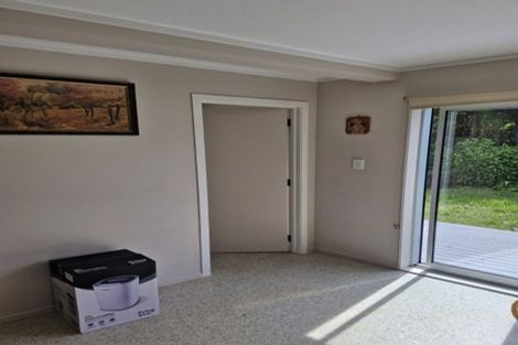 Photo of property in 1/25 Mahara Avenue, Birkenhead, Auckland, 0626