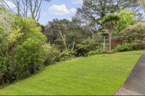 Photo of property in 51 Easton Park Parade, Glenfield, Auckland, 0629
