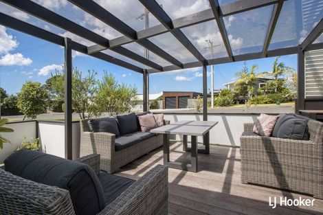 Photo of property in 7 Wallnutt Avenue, Waihi Beach, 3611