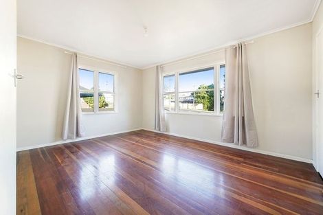 Photo of property in 17 Mildmay Road, Henderson, Auckland, 0610