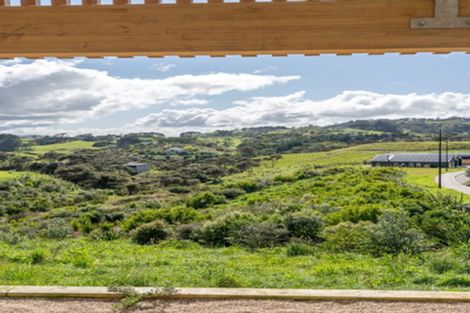 Photo of property in 11 Kapokapowai Street, Raglan, 3225