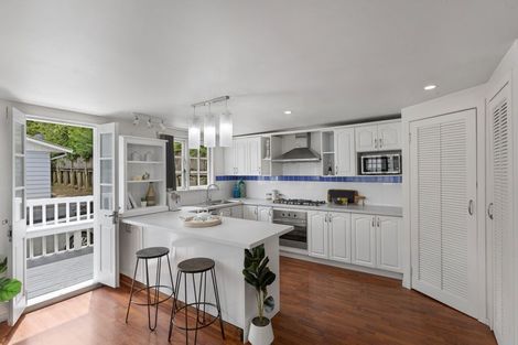 Photo of property in 1/27 Peach Road, Glenfield, Auckland, 0629