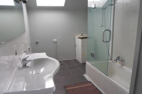 Photo of property in 20 Dallinghoe Crescent, Milford, Auckland, 0620