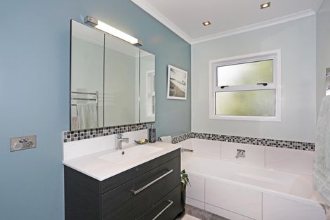 Photo of property in 19 Harrisville Road, Tuakau, 2121