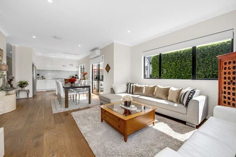 Photo of property in 8 Lavey Road, Flat Bush, Auckland, 2019