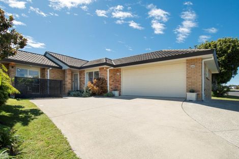 Photo of property in 1 Tautara Place, Ohauiti, Tauranga, 3112