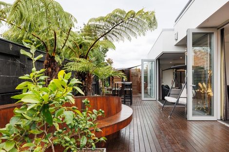 Photo of property in 172 Park Road, West End, Palmerston North, 4410