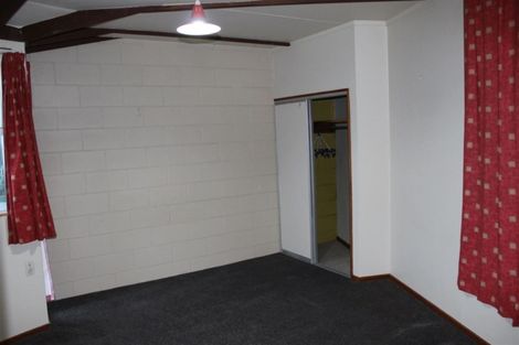 Photo of property in 67 Easther Crescent, Kew, Dunedin, 9012