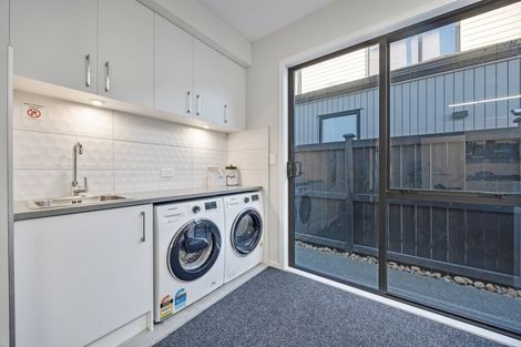 Photo of property in 39 Craigs Way, Hobsonville, Auckland, 0616