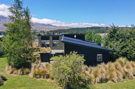 Photo of property in 14 Andrew Don Drive, Lake Tekapo, 7999