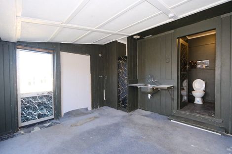 Photo of property in 111 Chichester Drive, Rosehill, Papakura, 2113