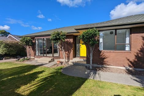 Photo of property in 1/139 Sawyers Arms Road, Northcote, Christchurch, 8052