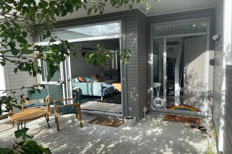 Photo of property in 8/59 The Parade, Island Bay, Wellington, 6023