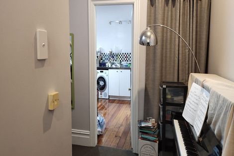 Photo of property in 197a Grant Road, Thorndon, Wellington, 6011