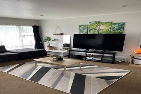 Photo of property in 12 Aberfeldy Avenue, Highland Park, Auckland, 2010