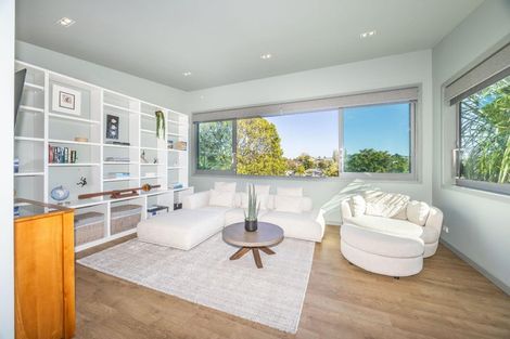 Photo of property in 34b Banbury Crescent, Fairfield, Hamilton, 3214