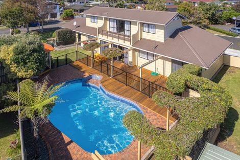 Photo of property in 12 Akepiro Place, Tawhero, Whanganui, 4501