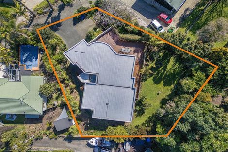 Photo of property in 13 Jelas Road, Red Beach, 0932