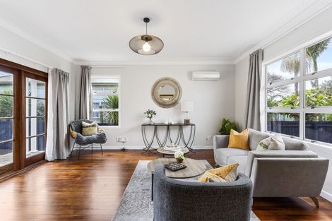 Photo of property in 44 Hutton Street, Otahuhu, Auckland, 1062