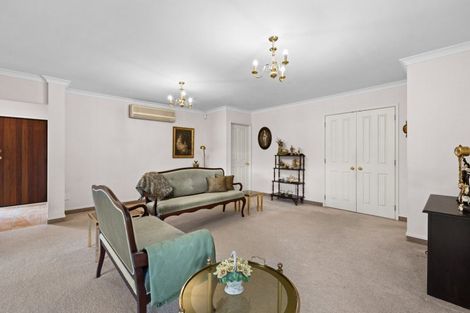 Photo of property in 2 Washington Place, Havelock North, 4130