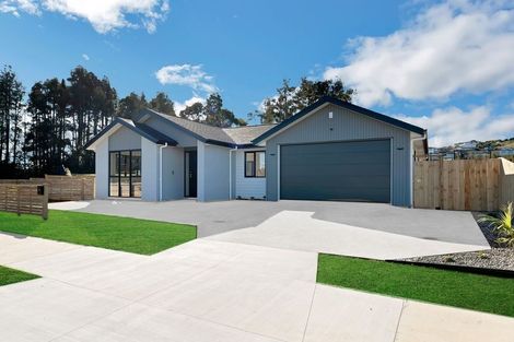 Photo of property in 2 Spudman Rise, Pukekohe, 2120