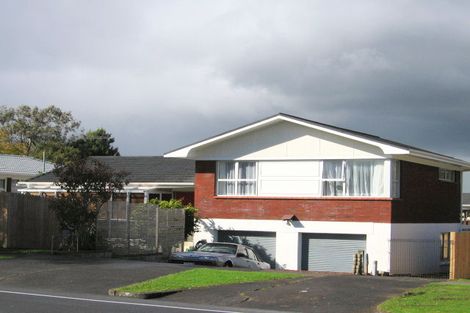 Photo of property in 94 Botany Road, Botany Downs, Auckland, 2010
