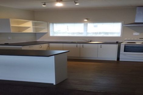 Photo of property in 2 The Promenade, Takapuna, Auckland, 0622