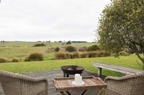 Photo of property in 780 Halcombe Road, Halcombe, 4775