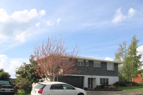 Photo of property in 4 Gareth Place, Lynmore, Rotorua, 3010