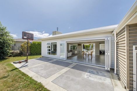 Photo of property in 4 Doncaster Court, Awapuni, Palmerston North, 4412