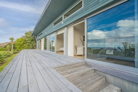 Photo of property in 28 Radar Road, Hot Water Beach, Whitianga, 3591