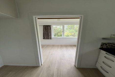 Photo of property in 1/195 Godley Road, Titirangi, Auckland, 0604