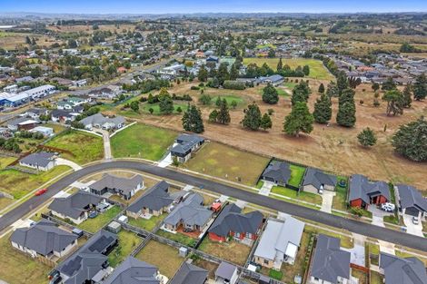 Photo of property in 24 Murray Ward Drive, Te Kauwhata, 3710