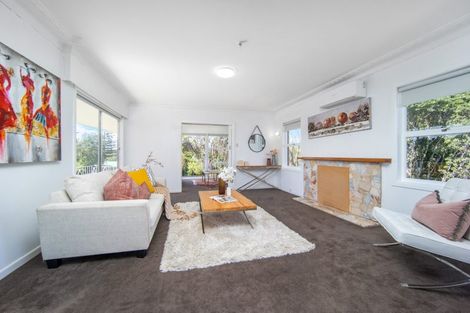 Photo of property in 34 Kohekohe Street, New Lynn, Auckland, 0600