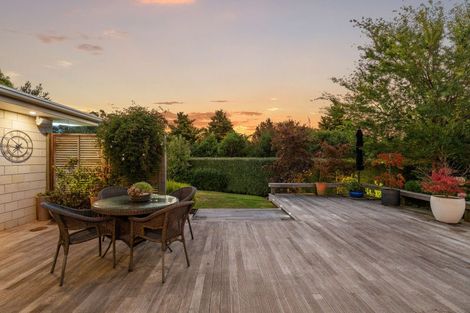 Photo of property in 28 Wilkinsons Road, Harewood, Christchurch, 8051