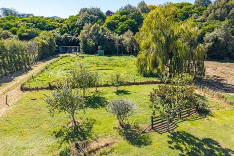Photo of property in 98 Rahui Road, Otaki, 5512