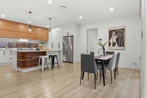 Photo of property in 12 Pommes Way, Silverdale, 0932