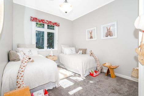 Photo of property in 82 Campbell Street, Karori, Wellington, 6012