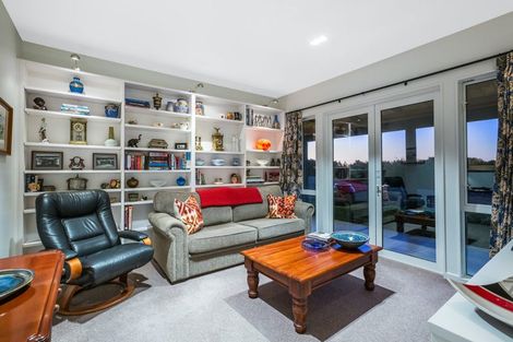 Photo of property in 67 Tarahunga Road, Levin, 5571