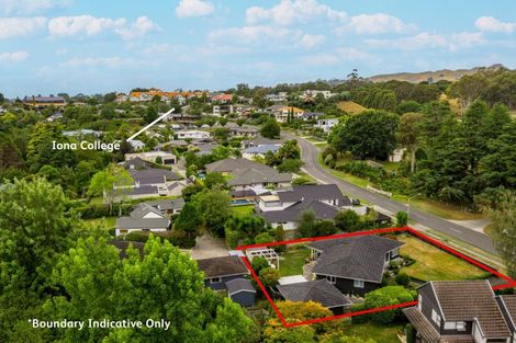 Photo of property in 42 Iona Road, Havelock North, 4130