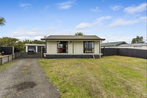 Photo of property in 27 Ruanui Street, Himatangi Beach, Foxton, 4891