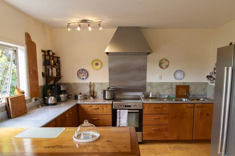 Photo of property in 257 Metcalfe Road, Matakohe, 0593