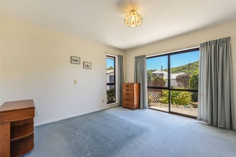 Photo of property in 20 Ranui Street, Waikawa, Picton, 7220