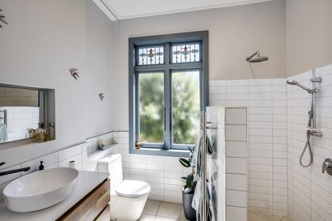 Photo of property in 9 Lawrence Road, Hospital Hill, Napier, 4110